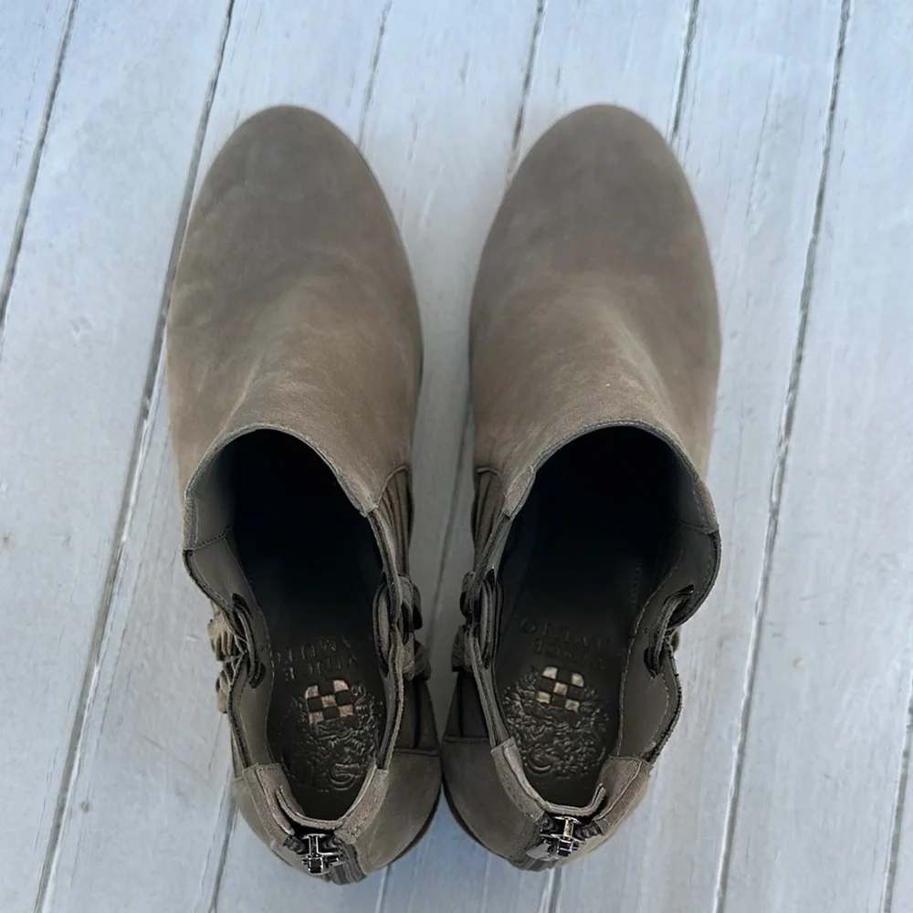 Vince Camuto Women's Prestetta Suede Cut-Out Ankle Bootie Gray Size 7.5